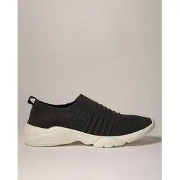 Men Low-Top Slip-On Sneakers