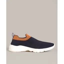 Men Low-Top Slip-On Sneakers