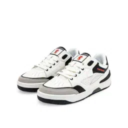 Men Low-Top Sneakers with Lace Fastening