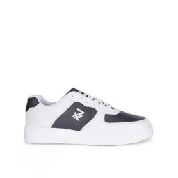 Men Low-Top Sneakers with Lace Fastening