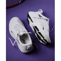 Men Low-Top Sports Shoes with Lace Fastening