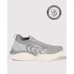 Men Low-Top Walking Shoes