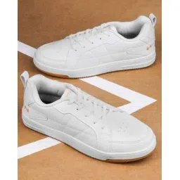 Men Low-Tops Sneakers with Lace Fastening