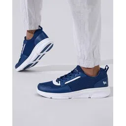 Men Mid-Top Lace-Up Sneakers