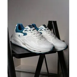 Men Regular Fit Lace-Up Casual Shoes 