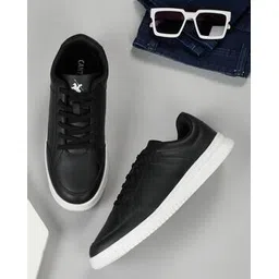 Men Round-Toe Lace-Up Sneakers