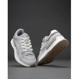 Men Round-Toe Lace-Up Sneakers