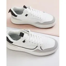 Men Round-Toe Lace-Up Sneakers 