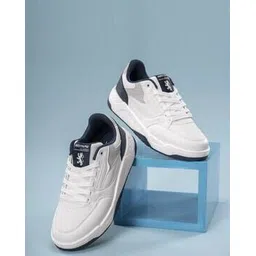 Men Round-Toe Lace-Up Sneakers