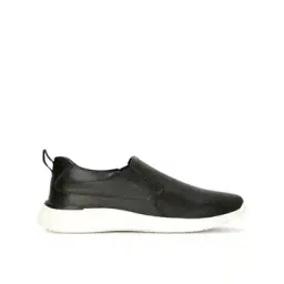 Men Round-Toe Slip-On Sneakers
