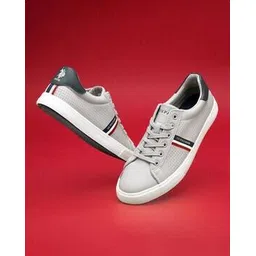 Men Sneakers With PU Upper