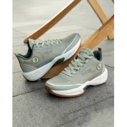 Men Sports Shoes with Mesh upper