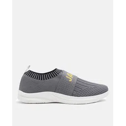 Men Typographic Print Slip-On Sneakers