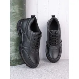 MENGLER Men Leather Sneakers