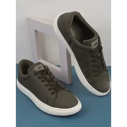 Metro Men's Olive Casual Sneakers