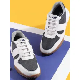 Metro Men's White Casual Sneakers