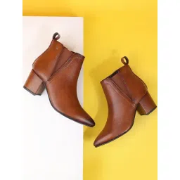 Metro Women's Tan Casual Booties