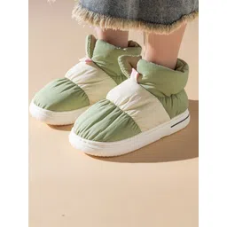 Miscreef Women Colour-Blocked Slip On Warm Winter Boots