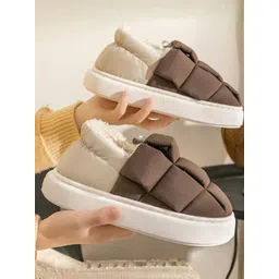 Miscreef Women Textured Slip On Warm Winter Boots