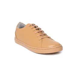 Mocas Men Brown Sneakers
