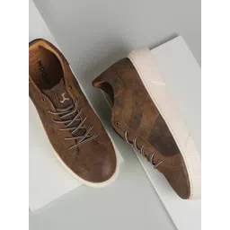 Mochi Men Leather Lace-Ups Sneakers