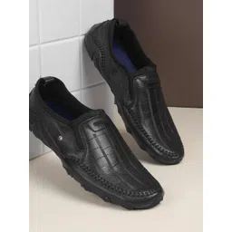 Mochi Men Textured Leather Slip-On Sneakers