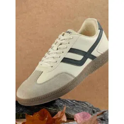 Mochi Men's Beige Sneakers