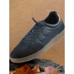 Mochi Men's Blue Sneakers