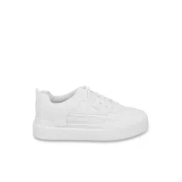 Mochi Men's White Casual Sneakers