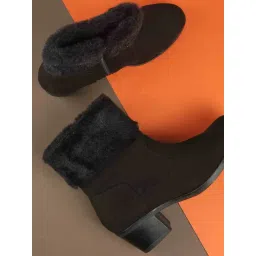 Mochi Women's Black Casual Booties