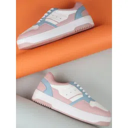 Mochi Women's Pink Casual Sneakers