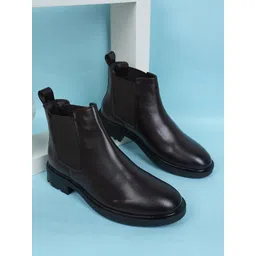 MOZAFIA Ankle Chelsea Boots