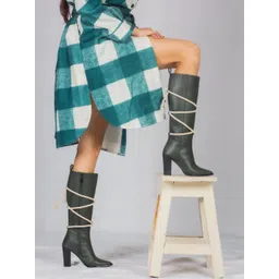 MyMy footwear Women Casual Block-Heeled Winter Boots