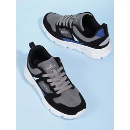 Nautica Men Grey & Black Colourblocked Sneakers