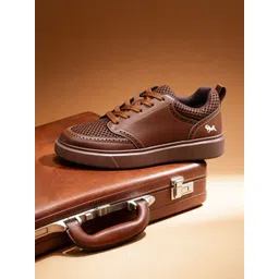 NEEMANS Men Textured PU Sneakers