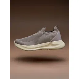 NEEMANS Men Woven Design Slip-On Sneakers