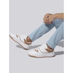 Neemans Men's White Casual Sneakers