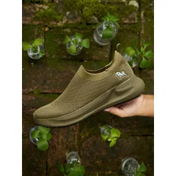 NEEMANS Unisex Woven Design Slip-On Sneakers