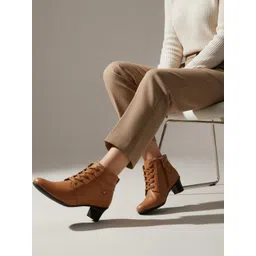 Neso Tan & Black Solid Synthetic Leather Winter Boots