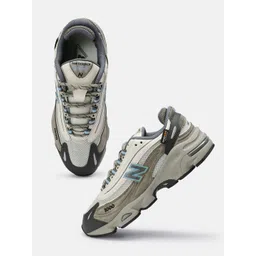 New Balance Men M1000 Sneakers