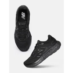 New Balance Men Woven Design 680 Running Shoes