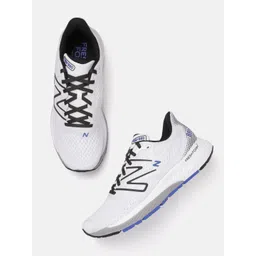 New Balance Men Woven Design Running Shoes