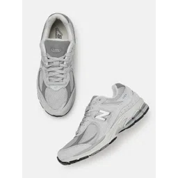 New Balance Unisex 2002 Everyday Sneakers