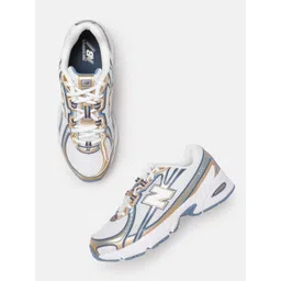 New Balance Unisex 740 Striped Running Shoes