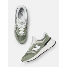 New Balance Unisex 997R Suede Sneakers