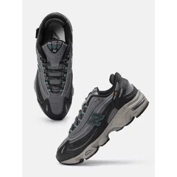 New Balance Unisex M1000 Sneakers