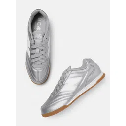 New Balance Unisex RC42 Everyday Sneakers