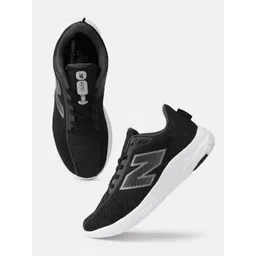 New Balance Women ARISI Running Shoes