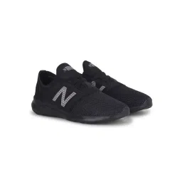 New Balance Women Mesh Black Running Shoes