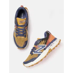 New Balance Women Woven Design Hierro Running Shoes